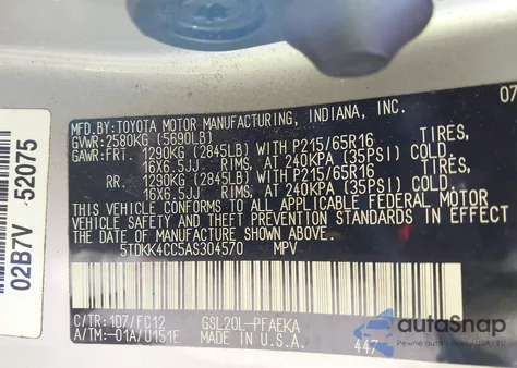 2010 Toyota Sienna Le z USA, uszkodzony, nr VIN 5TDKK4CC5AS304570